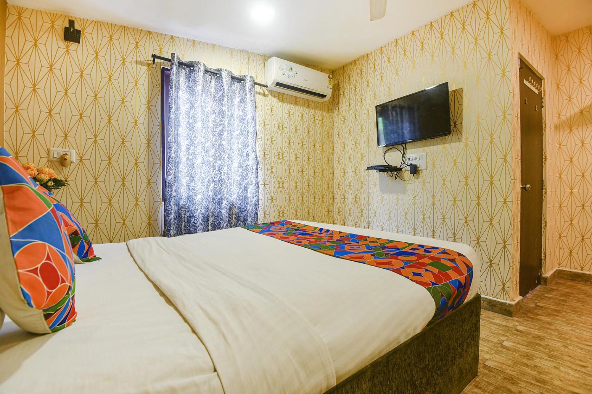 Fabhotel Rj 18 Beach Resort - Nr Baga Beach Eksteriør billede